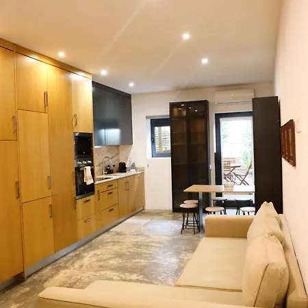 Francos Family House Prázdninový dům *