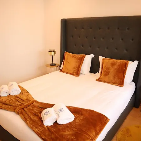 Francos Family House *